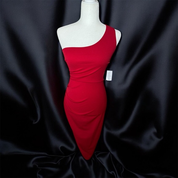 Windsor elegant one shoulder dress - Picture 1 of 5